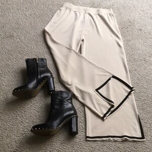 JONES NY/ CREAM KNIT PANTSwBLACK TRIM ON HEM/NWT